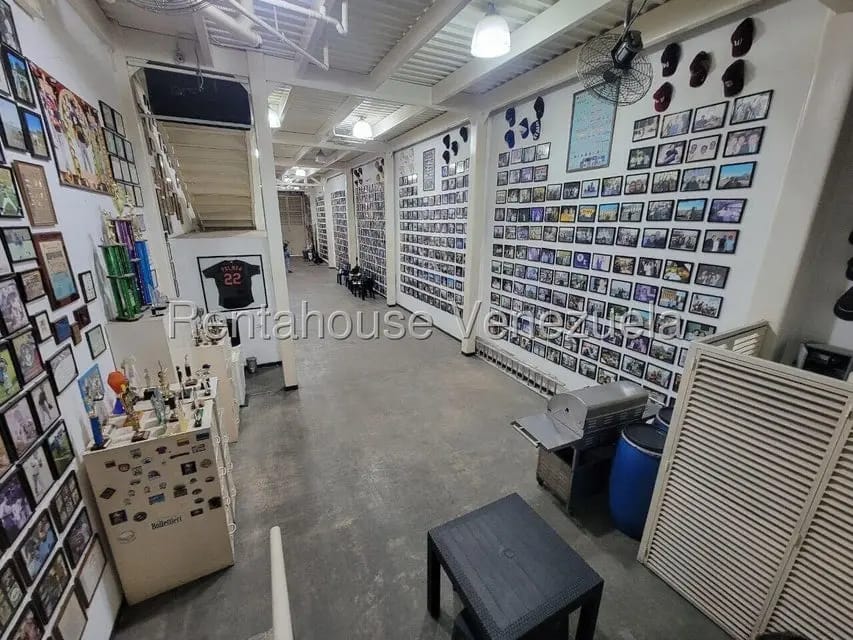 Comercial (Edificio) en Venta en Puente Hierro, Distrito Metropolitano - 6