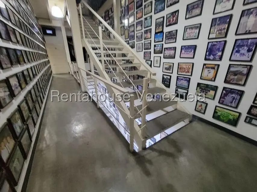Comercial (Edificio) en Venta en Puente Hierro, Distrito Metropolitano - 10