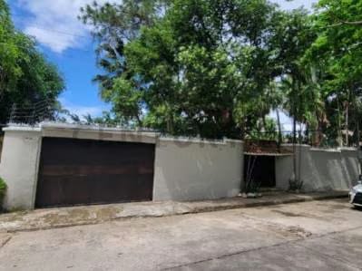 INVERSIONISTA Venta de casa para uso comercial en Av. Bolívar Norte
