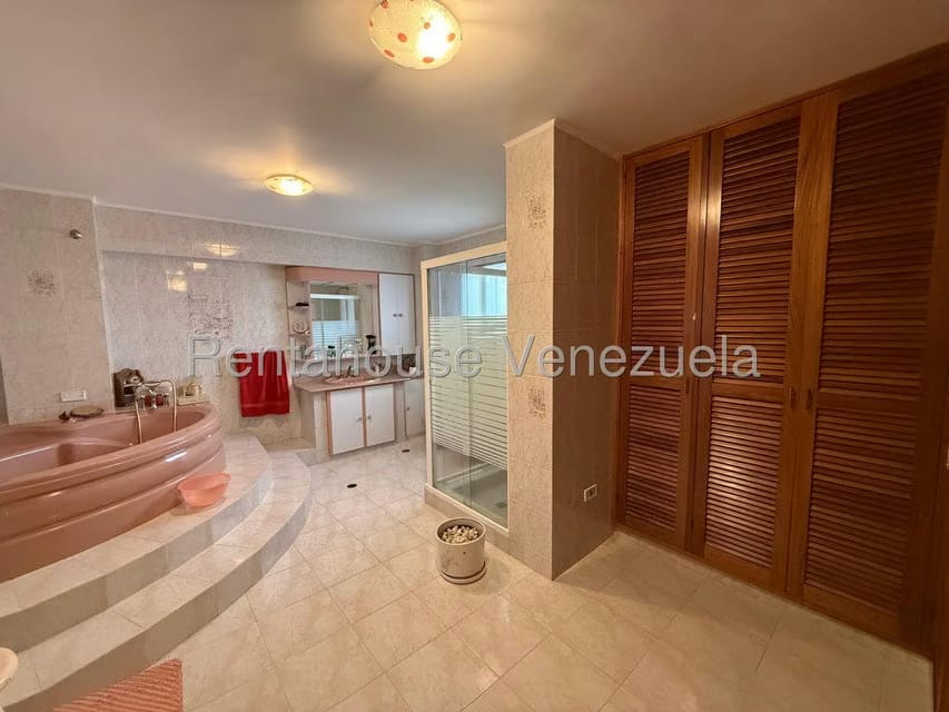 Apartamento (Penthouse) en Venta en Terrazas del Avila, Distrito Metropolitano - 28