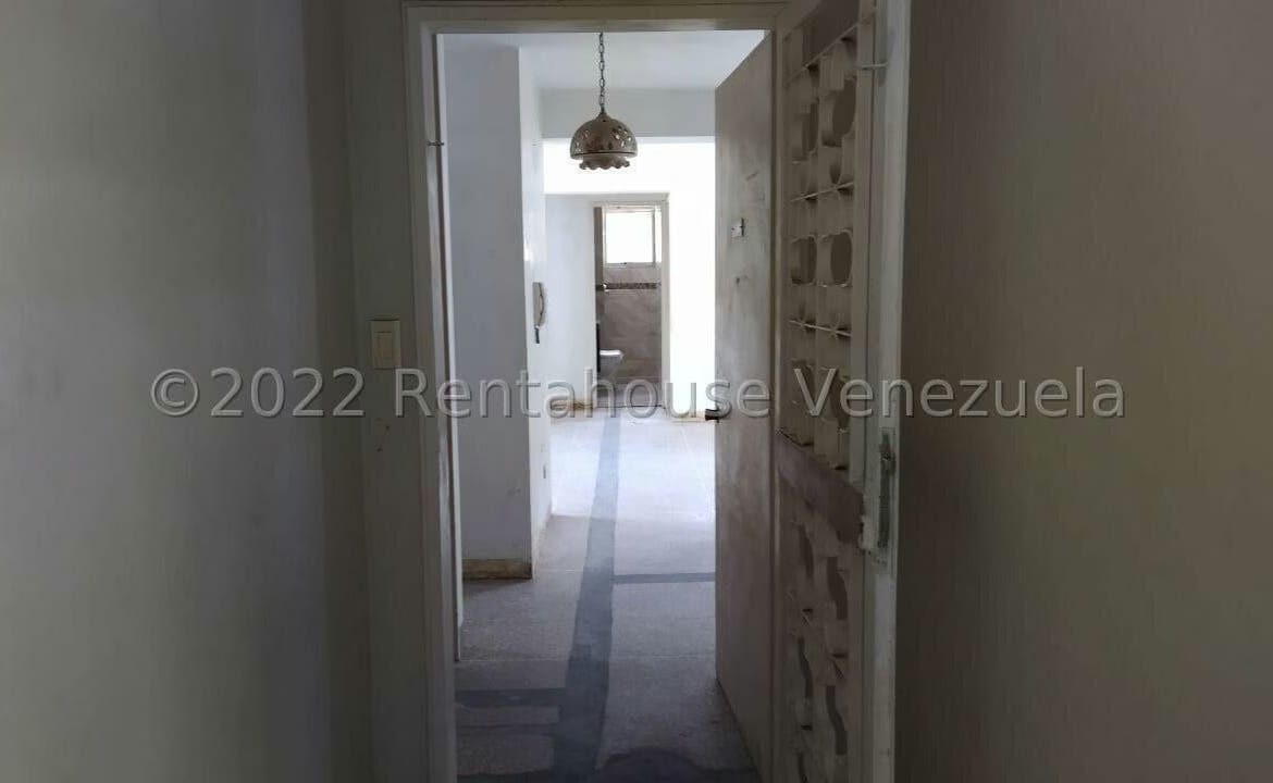 APARTAMENTO EN VENTA SELENE MARIN MLS#23-542 - 2