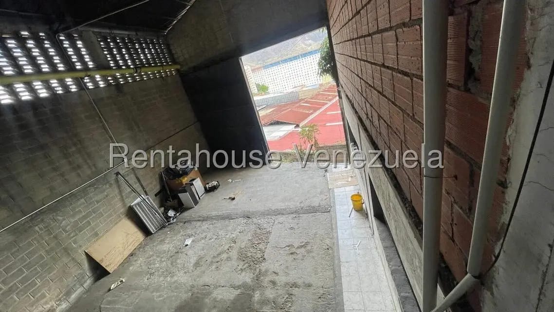 Comercial (Local Comercial) en Alquiler en La Yaguara, Distrito Metropolitano - 6
