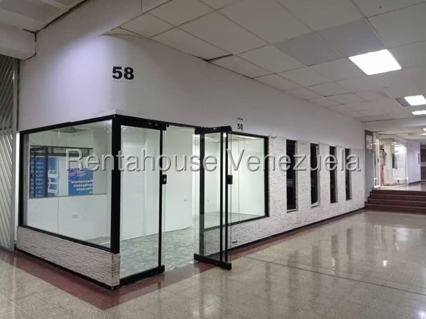 Comercial (Local Comercial) en Venta en Los Palos Grandes, Distrito Metropolitano - 3