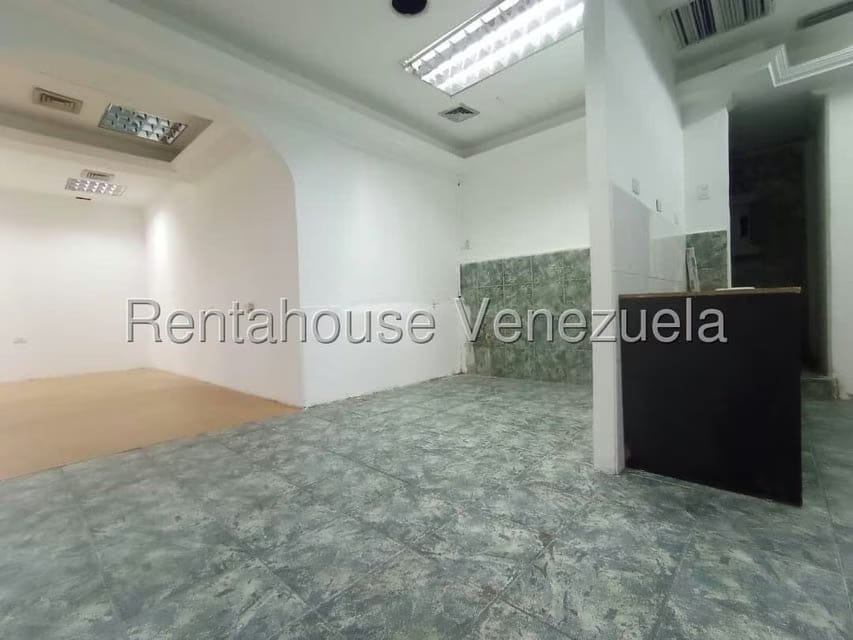 Comercial (Local Comercial) en Venta en Los Palos Grandes, Distrito Metropolitano - 10
