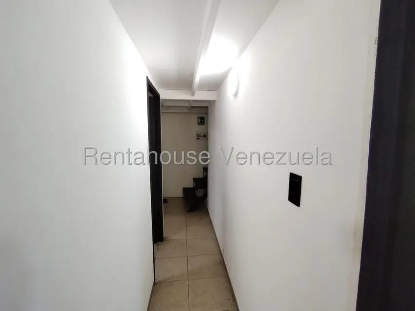 Comercial (Local Comercial) en Alquiler en Valles de Camoruco, Carabobo - 14
