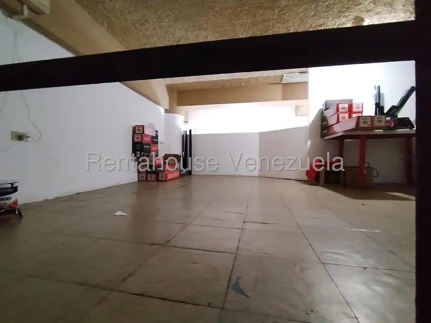 Comercial (Local Comercial) en Alquiler en Valles de Camoruco, Carabobo - 8
