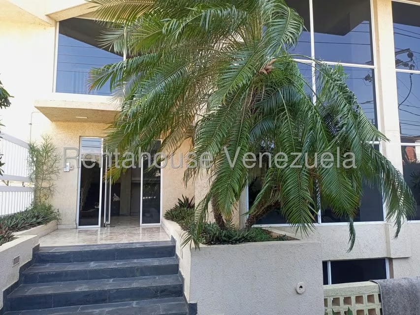 Apartamento (1 Nivel) en Alquiler en Bellas Artes, Zulia - 2