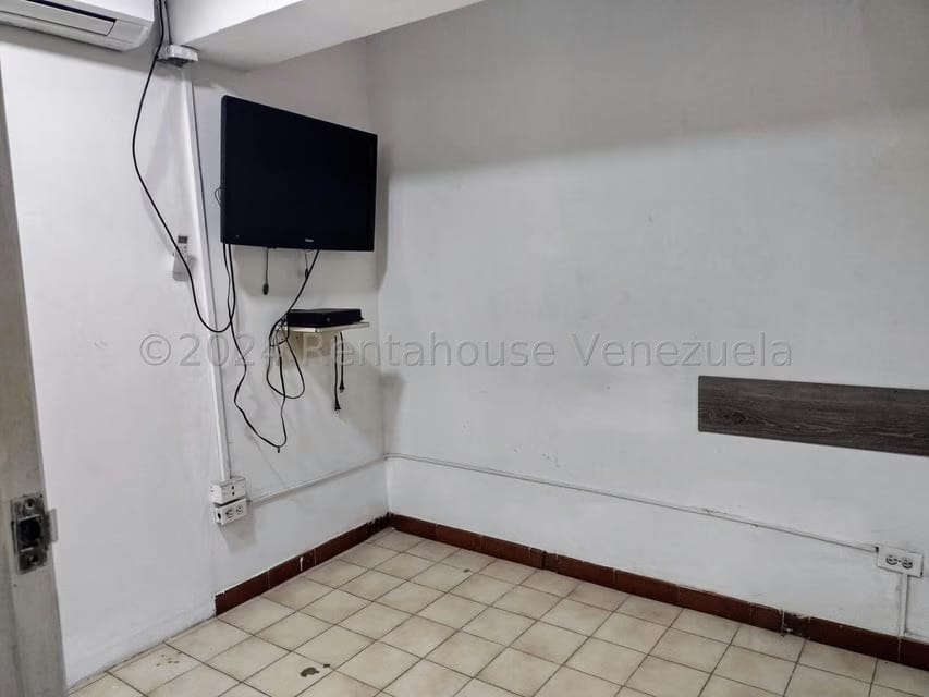 Comercial (Local Comercial) en Venta en Parroquia Santa Rosalia, Distrito Metropolitano - 7