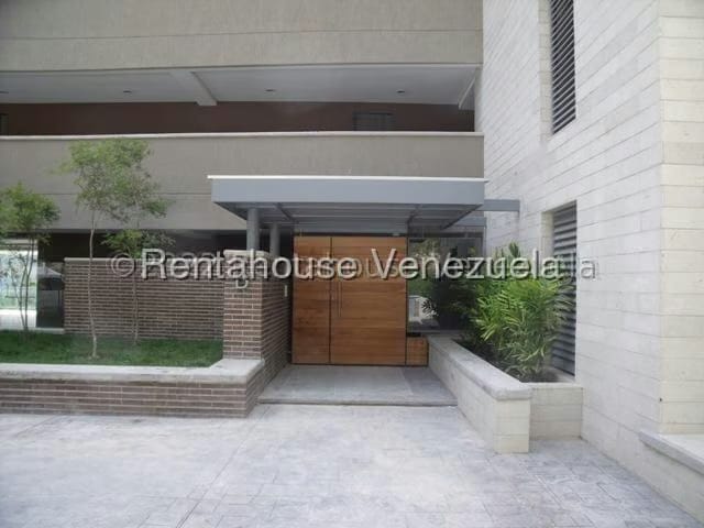 Apartamento (Duplex) en Venta en La Boyera, Distrito Metropolitano - 2