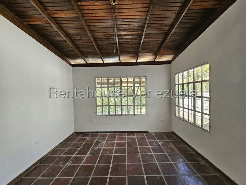 Casa (1 Nivel) en Venta en Gavilan, Distrito Metropolitano - 35