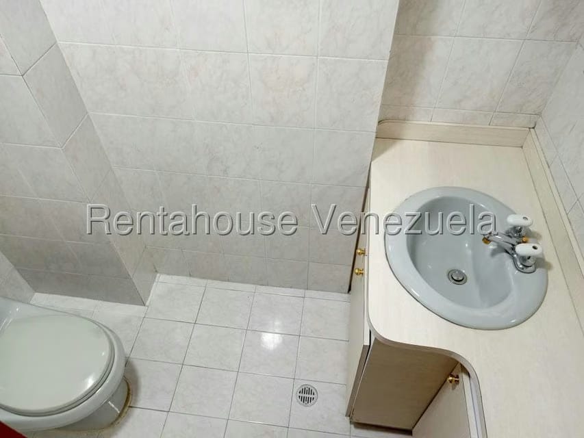 Comercial (Oficina) en Alquiler en Los Ruices, Distrito Metropolitano - 12