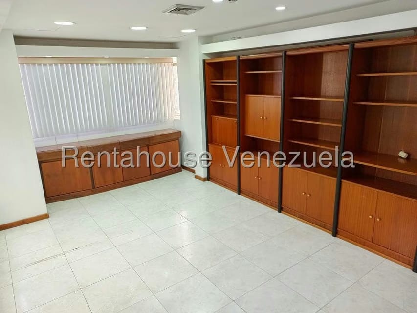 Comercial (Oficina) en Alquiler en Los Ruices, Distrito Metropolitano - 4