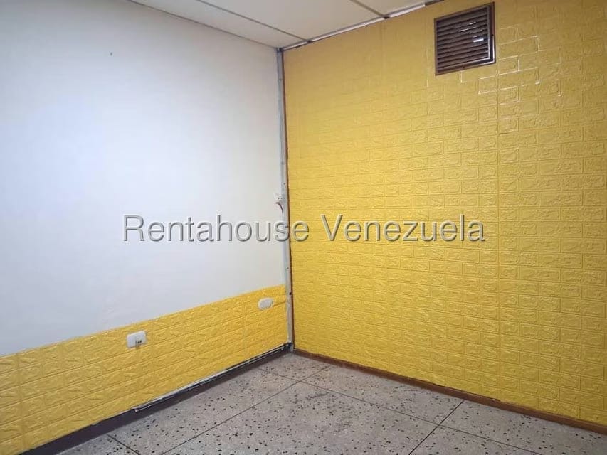 Comercial (Oficina) en Alquiler en Centro, Lara - 12