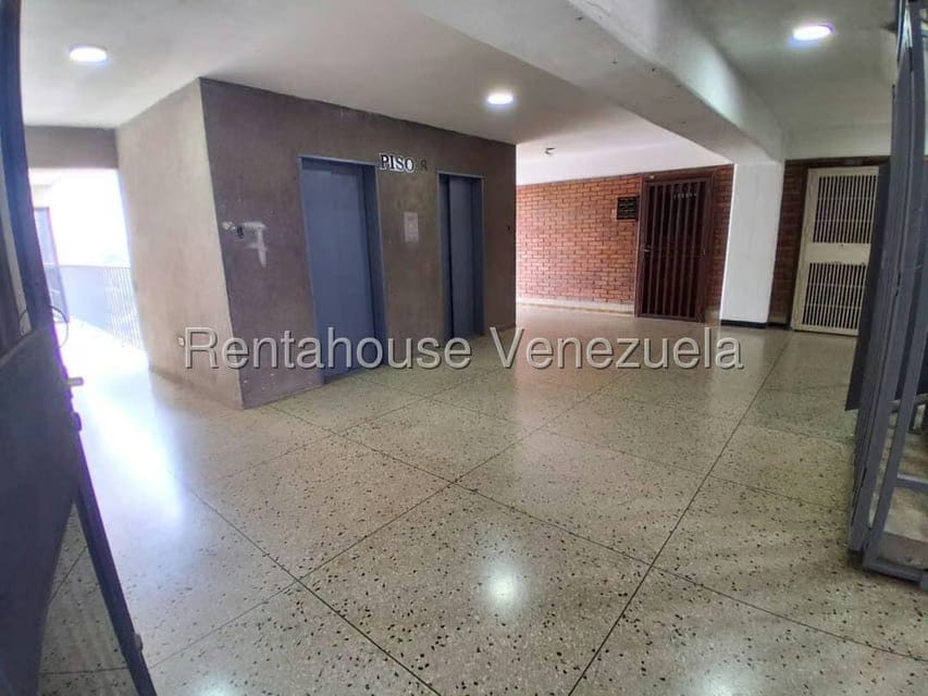 Comercial (Oficina) en Alquiler en Centro, Lara - 16
