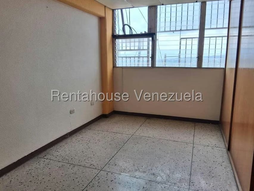 Comercial (Oficina) en Alquiler en Centro, Lara - 20