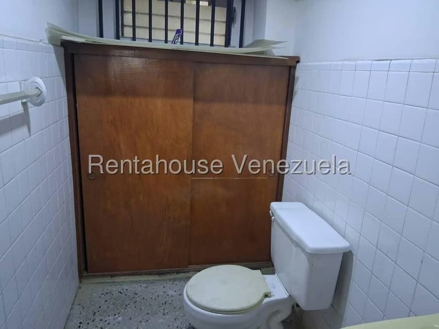Comercial (Oficina) en Alquiler en Centro, Lara - 24