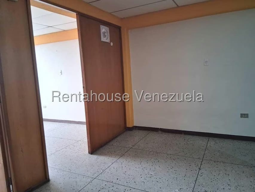 Comercial (Oficina) en Alquiler en Centro, Lara - 9