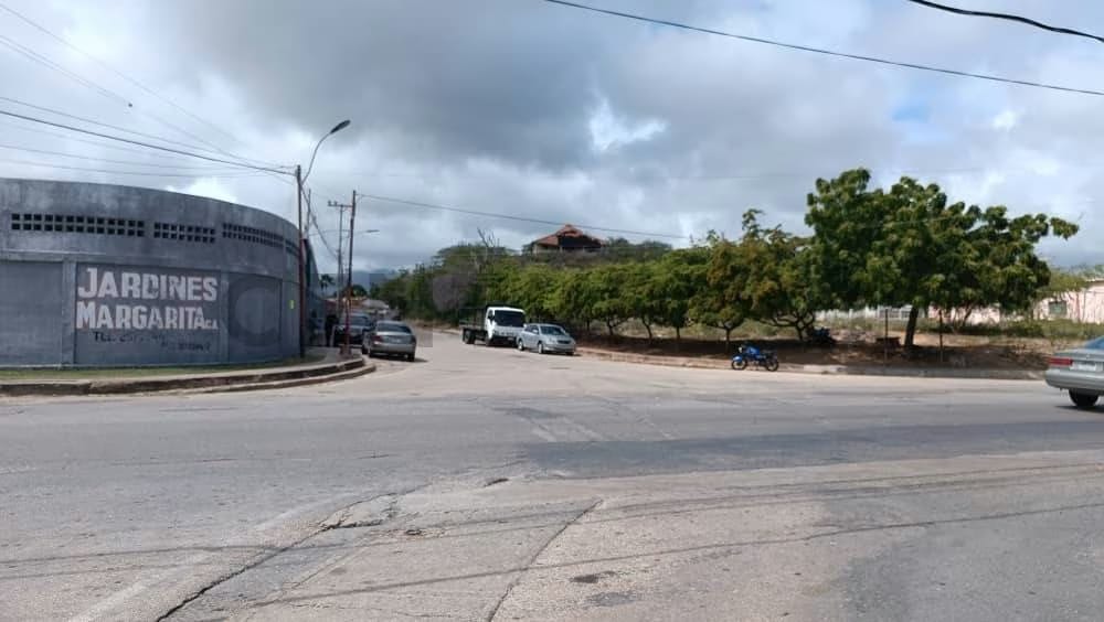 En venta terreno En los Robles, Isla de Margarita - 3
