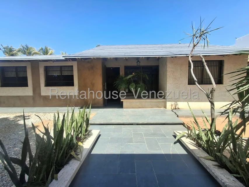 Casa (1 Nivel) en Venta en Costa Azul, Nueva Esparta - 4