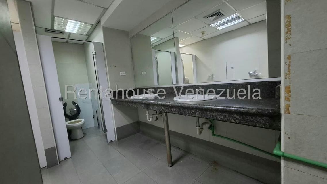 Comercial (Oficina) en Alquiler en Macaracuay, Distrito Metropolitano - 18
