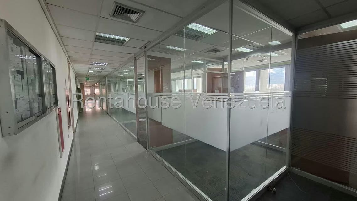 Comercial (Oficina) en Alquiler en Macaracuay, Distrito Metropolitano - 10