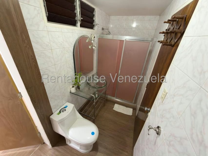 Anexo (1 Nivel) en Alquiler en Macaracuay, Distrito Metropolitano - 17