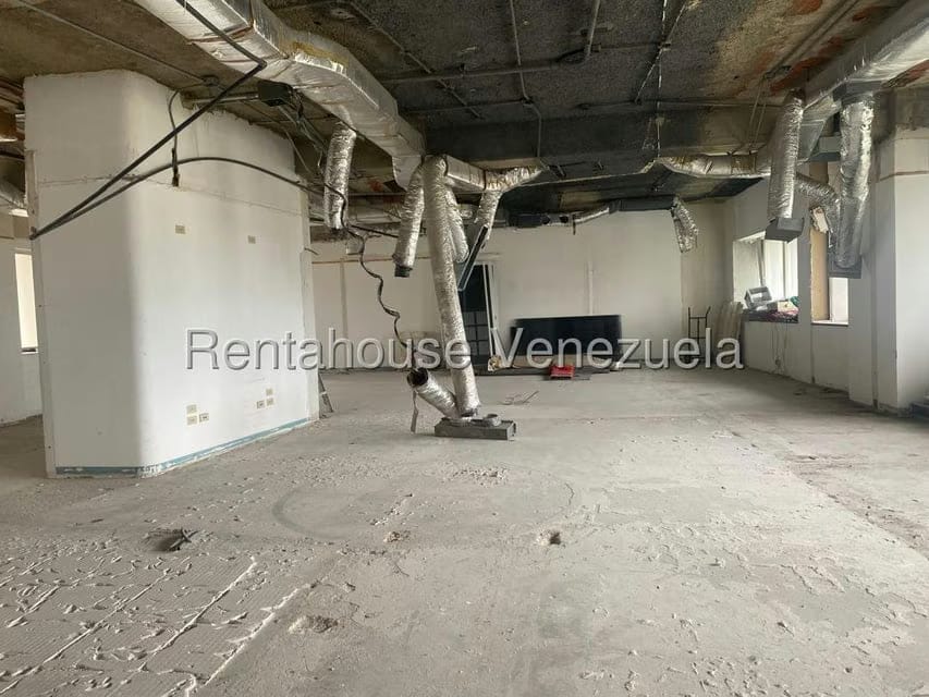Comercial (Oficina) en Alquiler en Los Palos Grandes, Distrito Metropolitano - 5