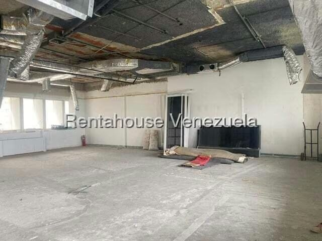 Comercial (Oficina) en Alquiler en Los Palos Grandes, Distrito Metropolitano - 8