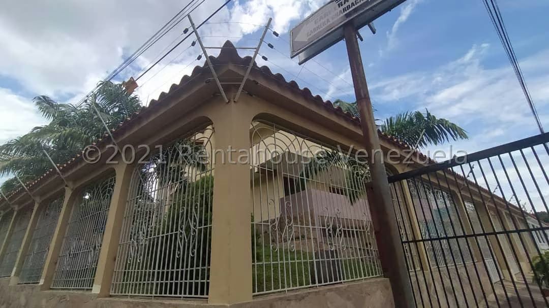 Casa (Multipes Niveles) en Venta en Santa Elena, Lara - 76