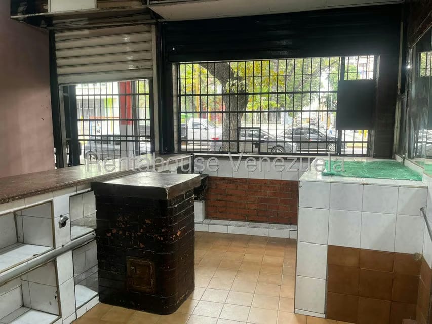Comercial (Local Comercial) en Alquiler en Avenida Bolivar Norte, Carabobo - 13