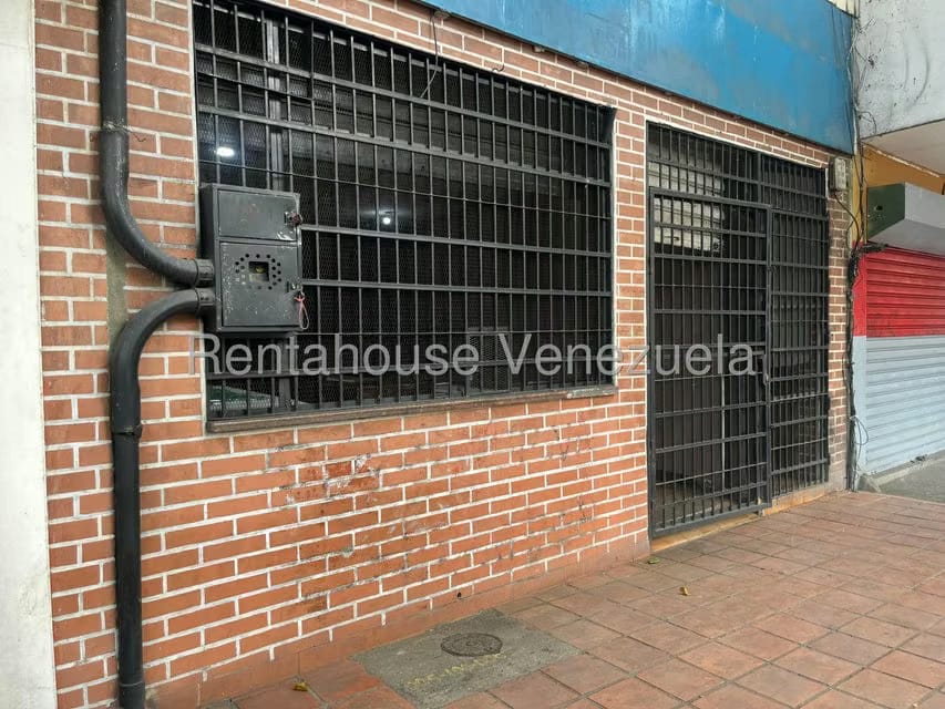 Comercial (Local Comercial) en Alquiler en Avenida Bolivar Norte, Carabobo - 16