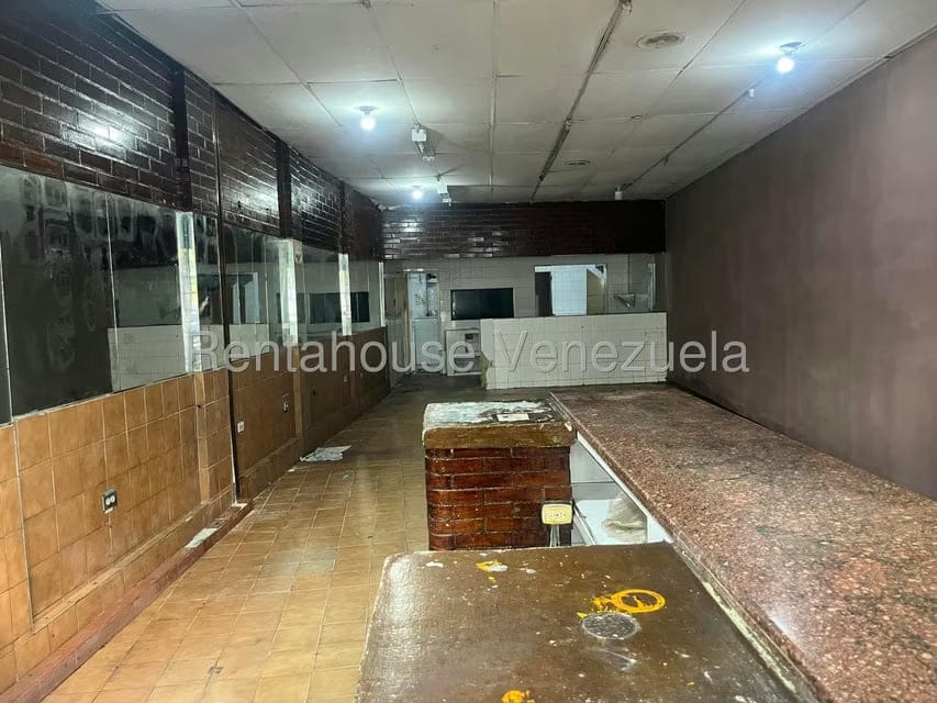 Comercial (Local Comercial) en Alquiler en Avenida Bolivar Norte, Carabobo - 3