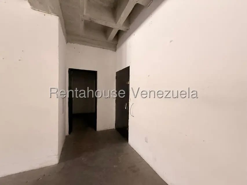 Comercial (Galpon - Deposito) en Alquiler en La Yaguara, Distrito Metropolitano - 16