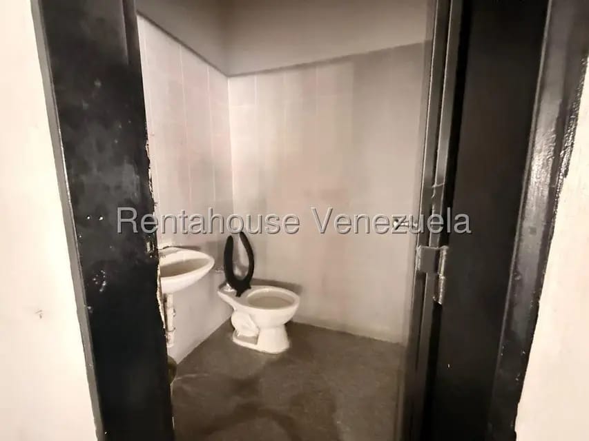 Comercial (Galpon - Deposito) en Alquiler en La Yaguara, Distrito Metropolitano - 21