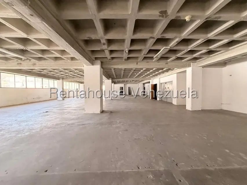 Comercial (Galpon - Deposito) en Alquiler en La Yaguara, Distrito Metropolitano - 4
