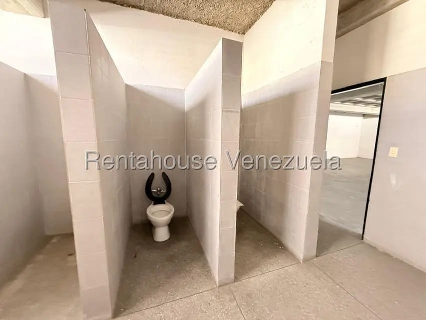 Comercial (Galpon - Deposito) en Alquiler en La Yaguara, Distrito Metropolitano - 10