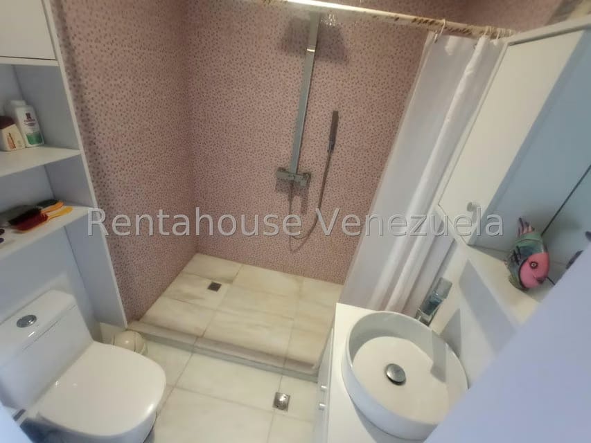 Townhouse (Duplex) en Venta en La Union, Distrito Metropolitano - 23