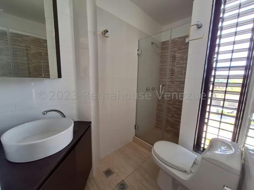Apartamento (1 Nivel) en Venta en Los Naranjos del Cafetal, Distrito Metropolitano - 24