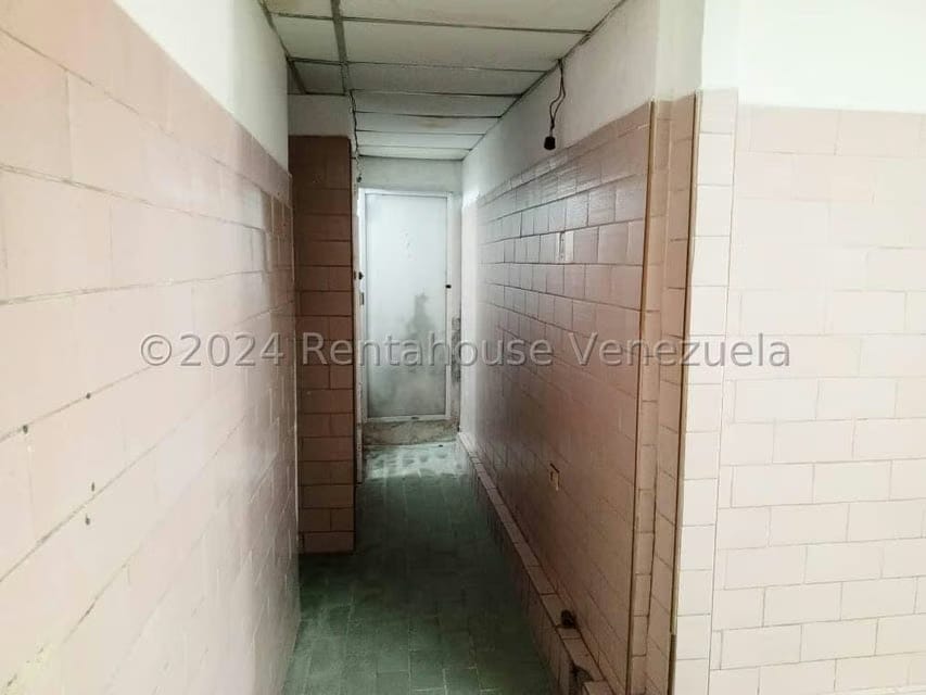 Comercial (Local Comercial) en Alquiler en Parroquia Concepcion, Lara - 12