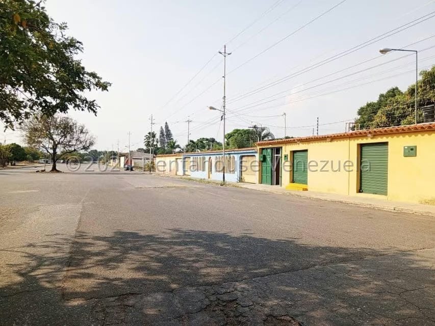 Comercial (Local Comercial) en Alquiler en Parroquia Concepcion, Lara - 17