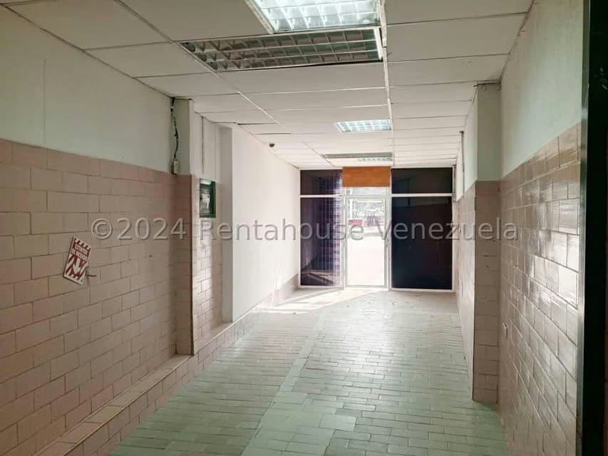 Comercial (Local Comercial) en Alquiler en Parroquia Concepcion, Lara - 5