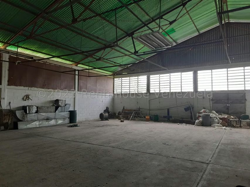 Comercial (Galpon - Deposito) en Venta en Zona Industrial, Guarico - 12