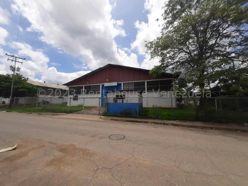 Comercial (Galpon - Deposito) en Venta en Zona Industrial, Guarico - 22