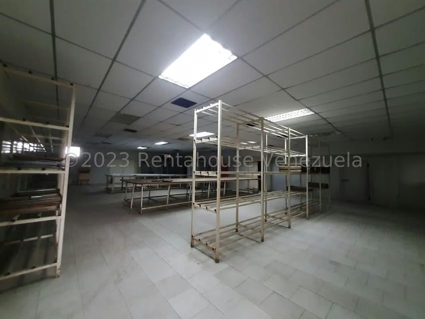 Comercial (Galpon - Deposito) en Venta en Zona Industrial, Guarico - 9