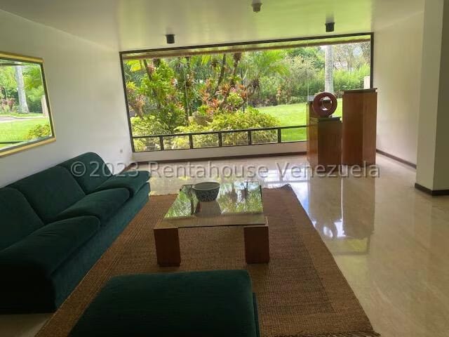Apartamento (1 Nivel) en Alquiler en El Peñon, Distrito Metropolitano - 3