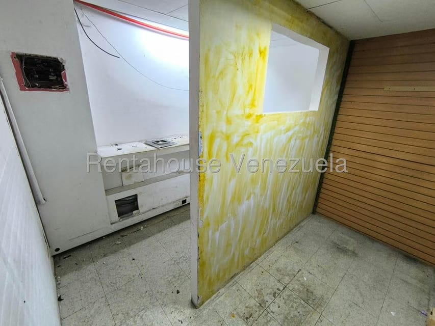 Comercial (Local Comercial) en Alquiler en Caurimare, Distrito Metropolitano - 9