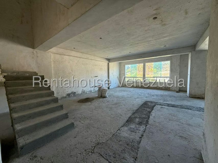 Apartamento (Duplex) en Venta en La Escondida, Distrito Metropolitano - 4
