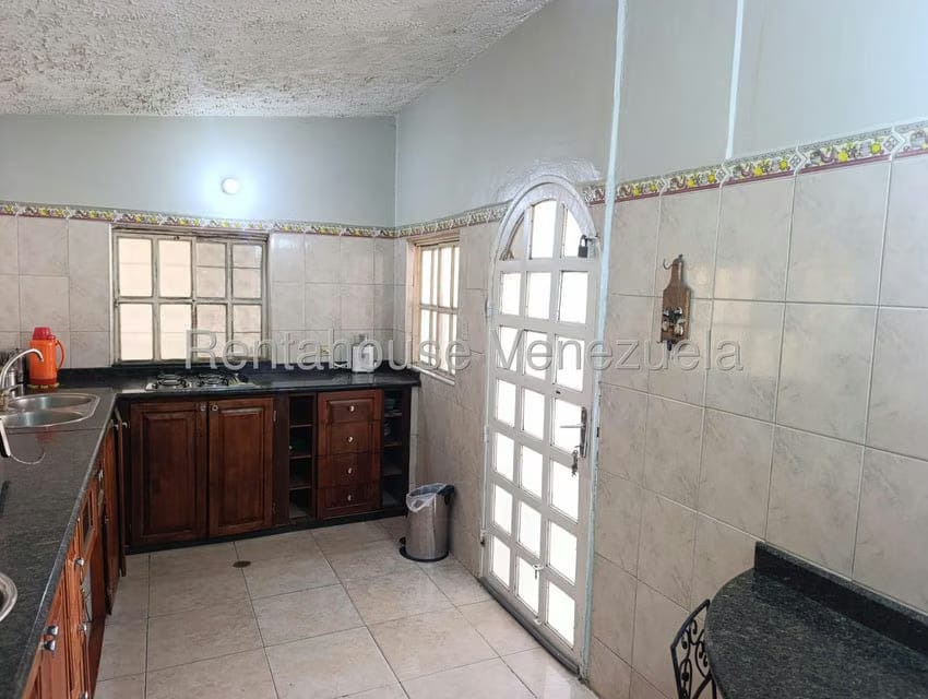 Casa (1 Nivel) en Venta en Conjunto Residencial Palo Negro, Aragua - 4