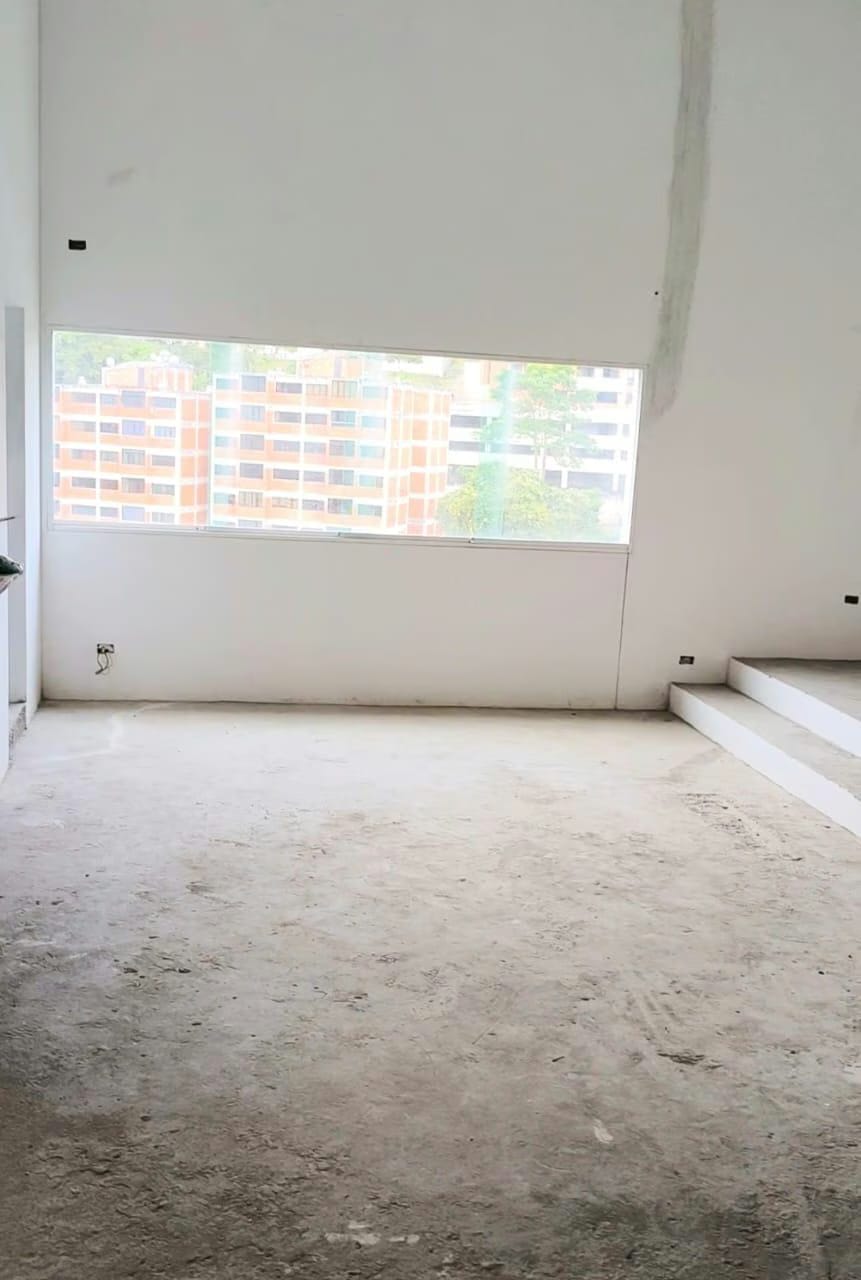 Townhouse Dúplex en Venta - Obra Gris - Urb. El Retiro - San Antonio de Los Altos - Estado Miranda - 5