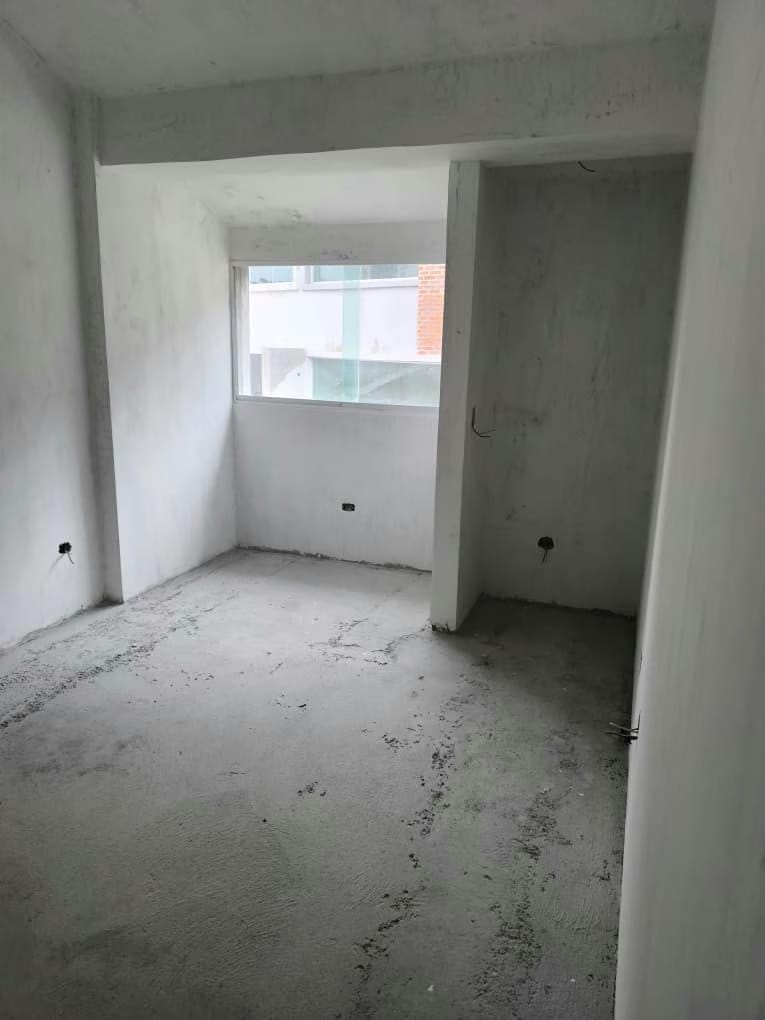 Townhouse Dúplex en Venta - Obra Gris - Urb. El Retiro - San Antonio de Los Altos - Estado Miranda - 9